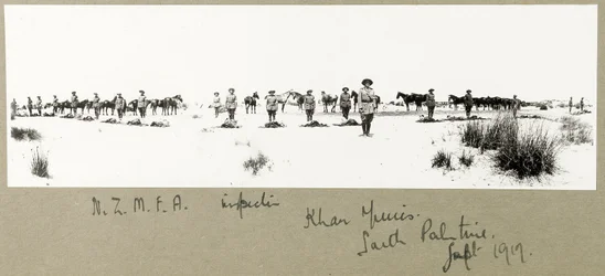 Inspection de la N.Z.M.F.A., Khan Yunis, septembre 1917